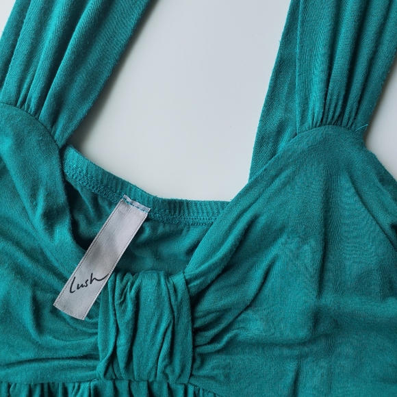SOLD green bow tank top - Picture 2 of 2